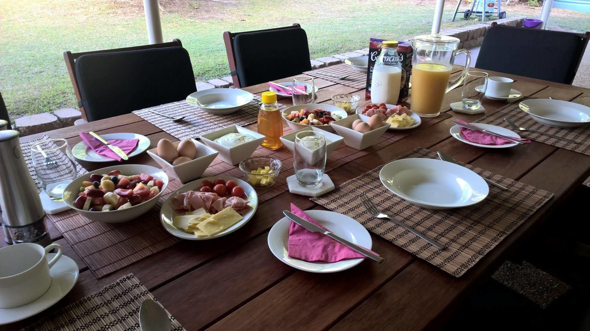 Magnetic Island Bed And Breakfast Horseshoe Bay Esterno foto
